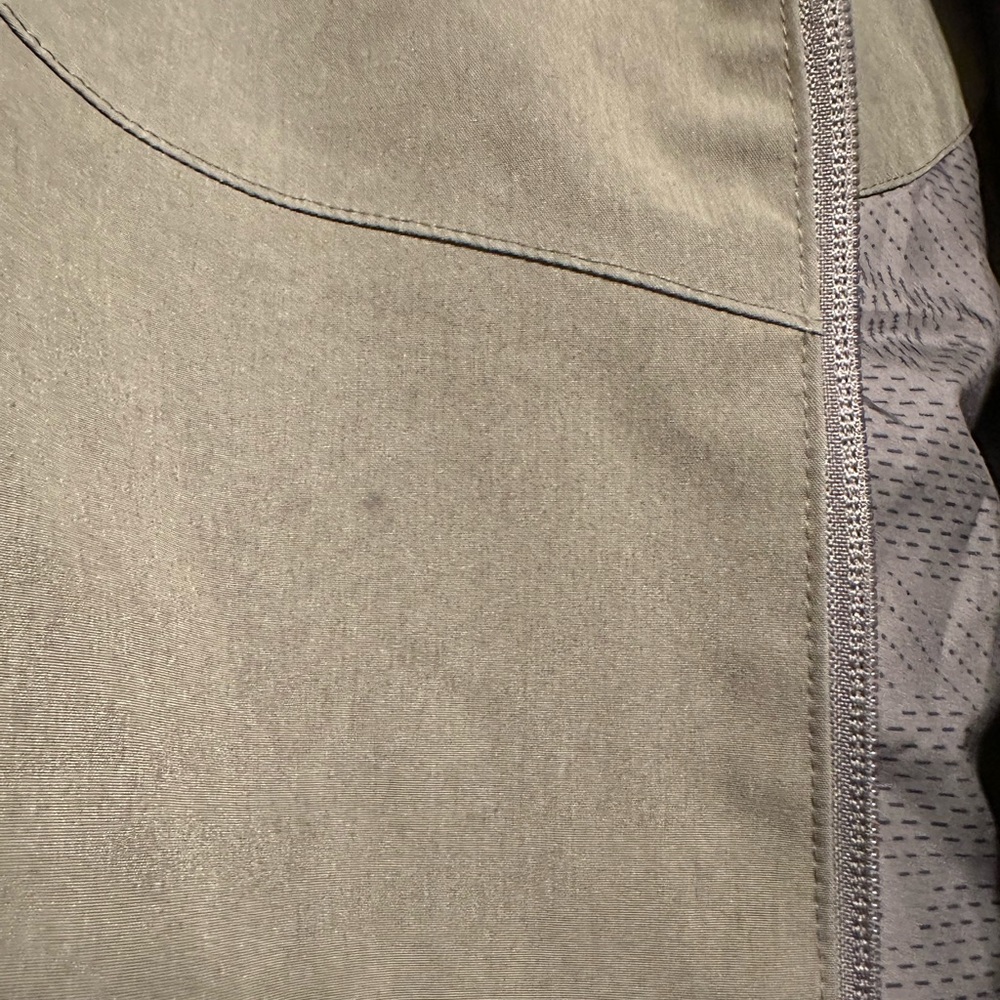 Tentree jacket - Picture 6 of 8